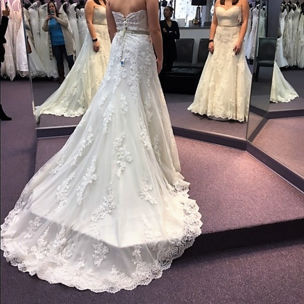 New Mori Lee Wedding Dress. Never worn/altered - Picture 5 of 8